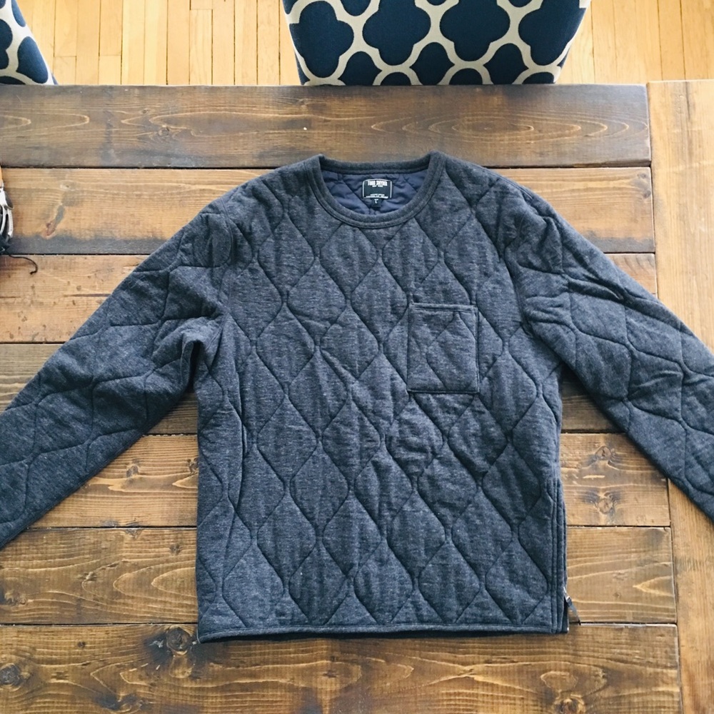 Todd Snyder Reversible Quilted Sweatshirt (L)